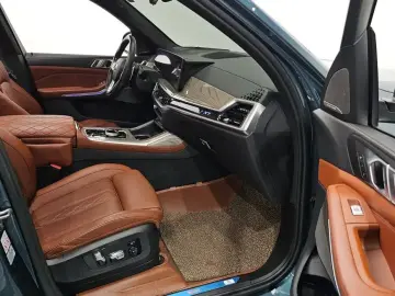 2023 BMW X7 с пробегом 21 191 км