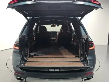 2023 BMW X7 с пробегом 21 191 км