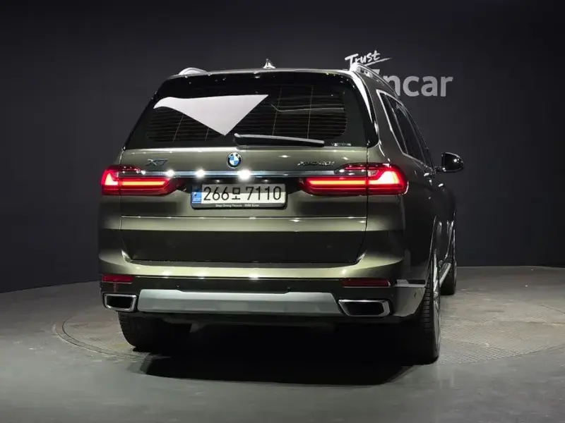 2022 BMW X7 с пробегом 120 047 км