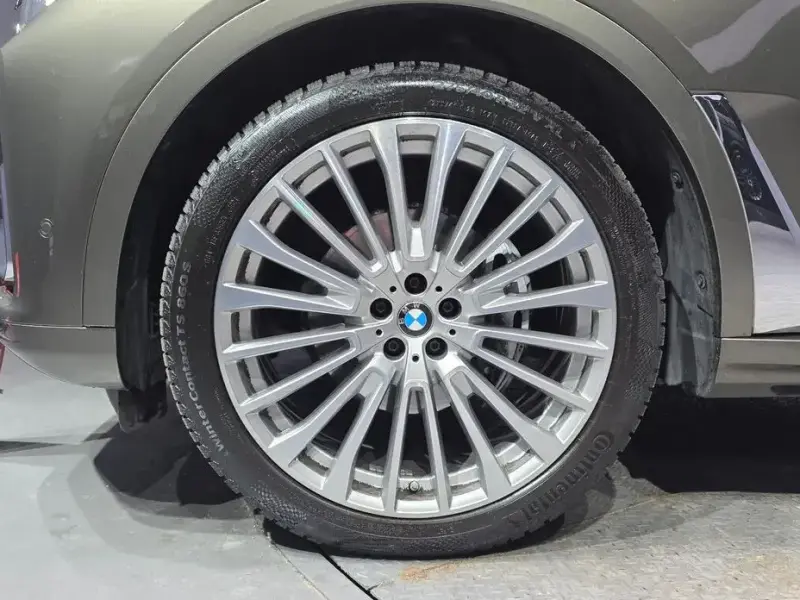 2022 BMW X7 с пробегом 120 047 км