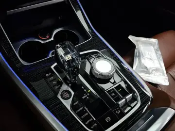 2022 BMW X7 с пробегом 63 032 км