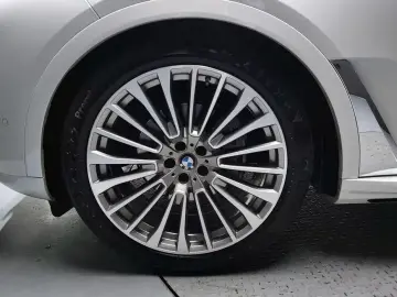 2023 BMW X7 с пробегом 64 679 км