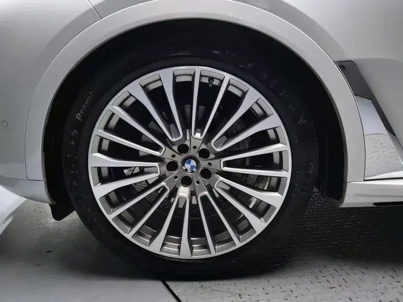 2023 BMW X7 с пробегом 64 679 км