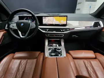 2023 BMW X7 с пробегом 64 679 км