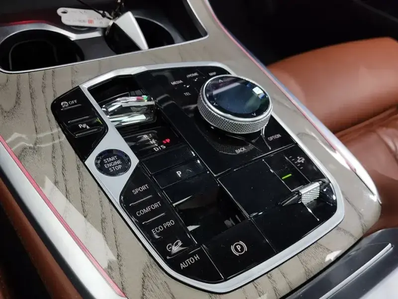 2023 BMW X7 с пробегом 64 679 км