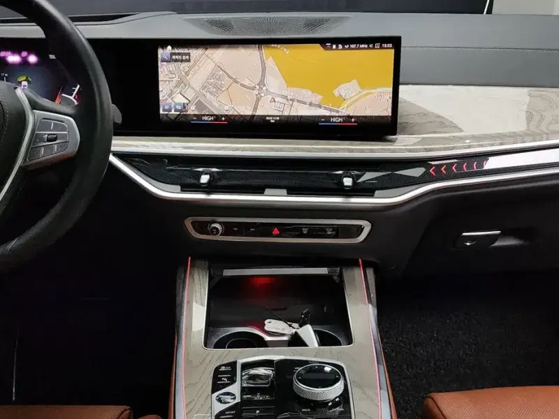 2023 BMW X7 с пробегом 64 679 км