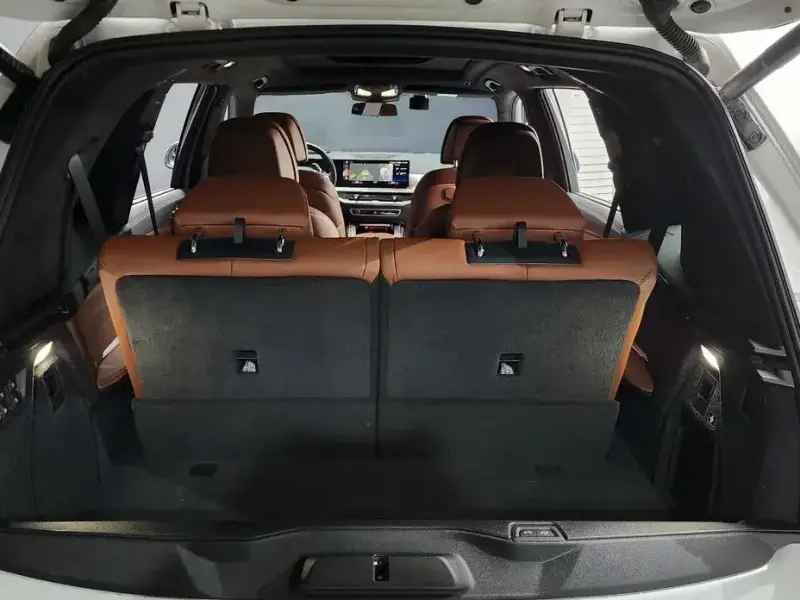 2023 BMW X7 с пробегом 64 679 км