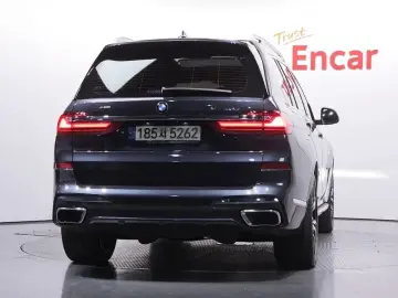 2021 BMW X7 с пробегом 67 035 км
