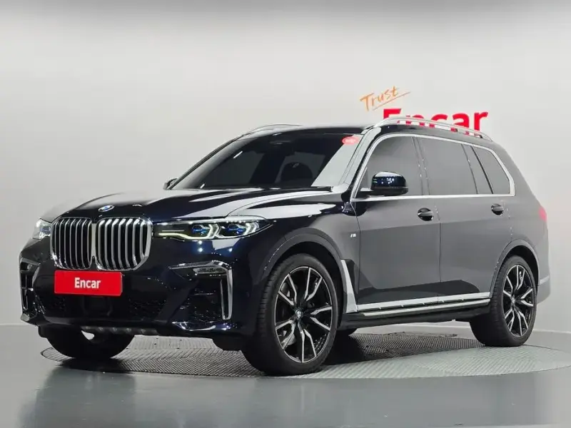 2021 BMW X7 с пробегом 39 986 км