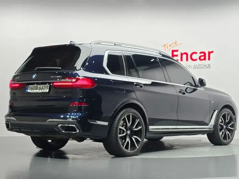 2021 BMW X7 с пробегом 39 986 км