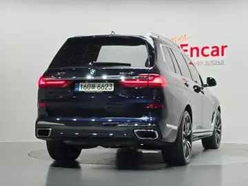 2021 BMW X7 с пробегом 39 986 км