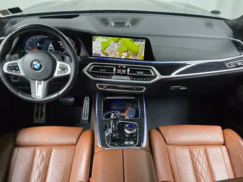 2021 BMW X7 с пробегом 39 986 км