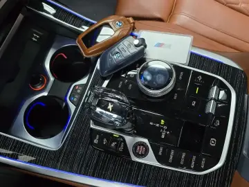 2021 BMW X7 с пробегом 39 986 км