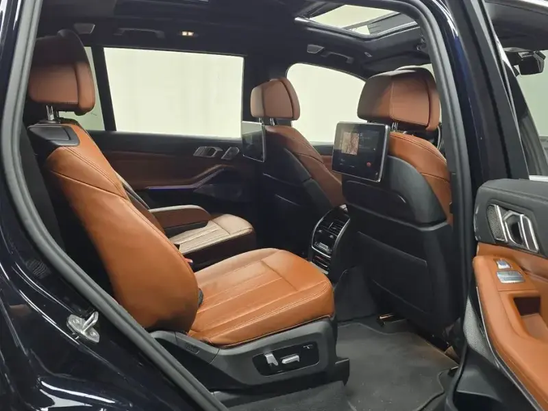 2021 BMW X7 с пробегом 39 986 км