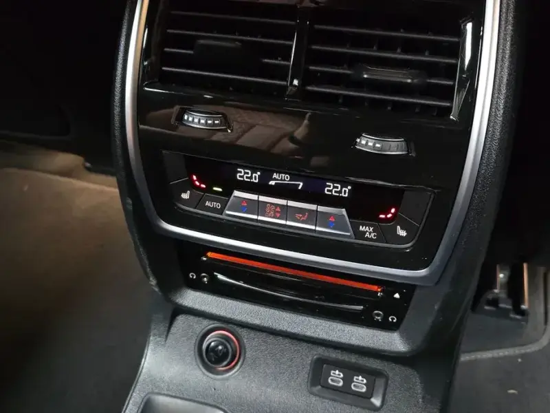 2021 BMW X7 с пробегом 39 986 км