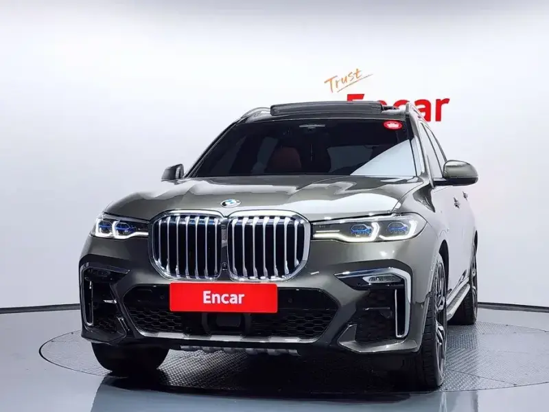 2022 BMW X7 с пробегом 62 088 км