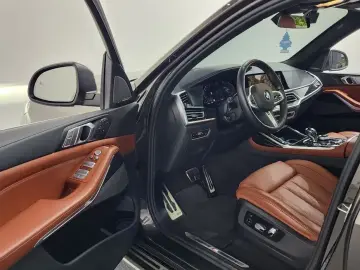2022 BMW X7 с пробегом 62 088 км