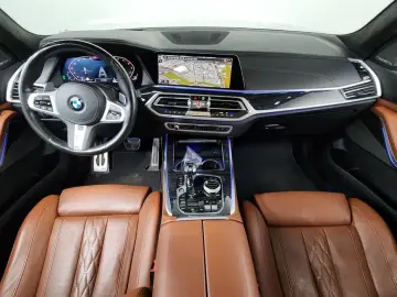 2022 BMW X7 с пробегом 75 645 км