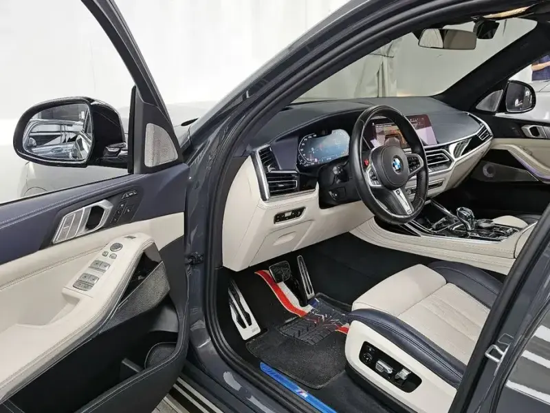 2022 BMW X7 с пробегом 41 637 км