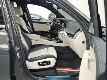 2022 BMW X7 с пробегом 41 637 км
