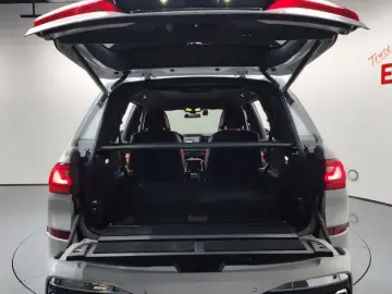 2022 BMW X7 с пробегом 75 645 км