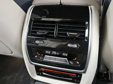 2022 BMW X7 с пробегом 41 637 км