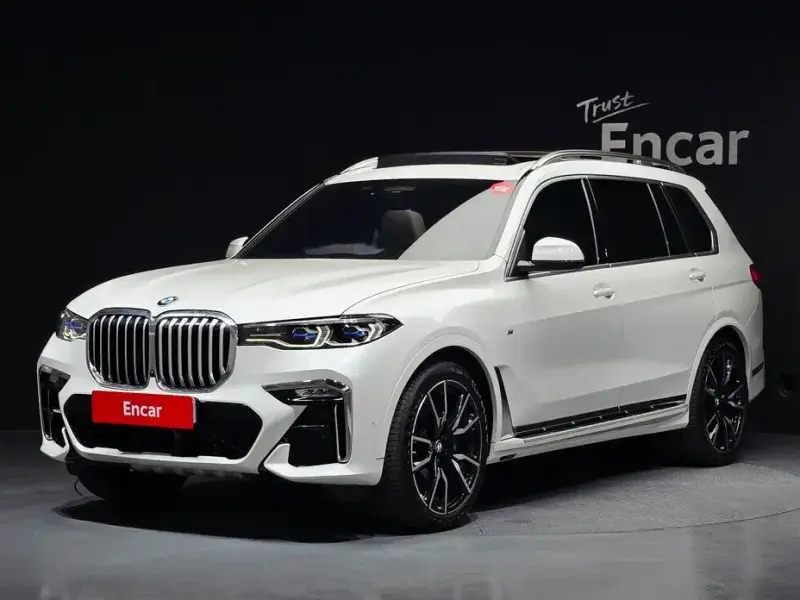 2022 BMW X7 с пробегом 43 852 км