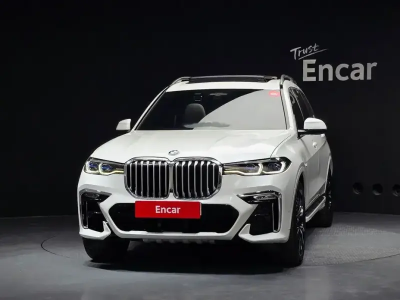 2022 BMW X7 с пробегом 43 852 км