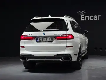 2022 BMW X7 с пробегом 43 852 км