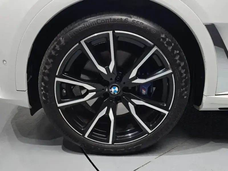 2022 BMW X7 с пробегом 43 852 км