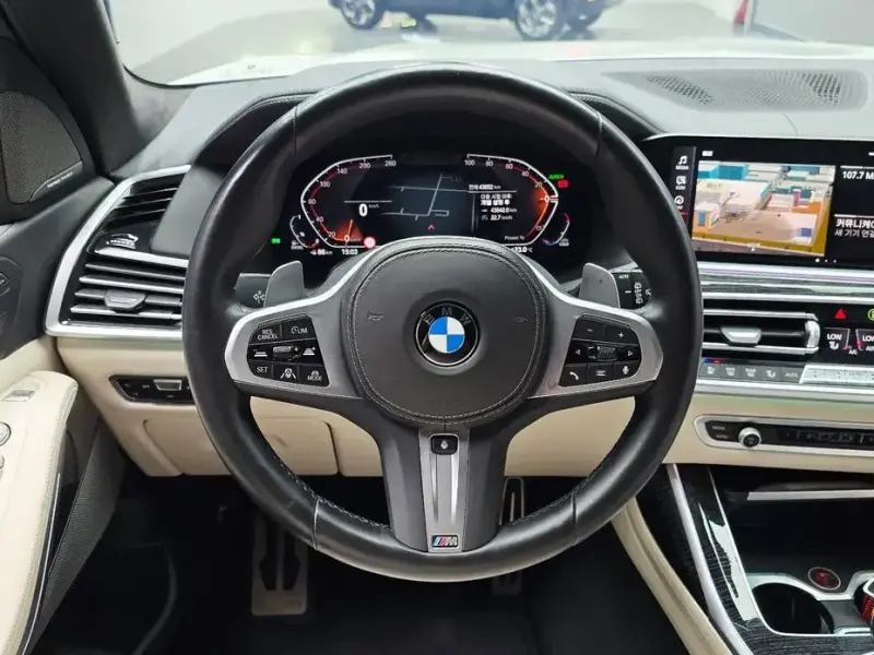 2022 BMW X7 с пробегом 43 852 км