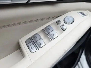 2022 BMW X7 с пробегом 43 852 км