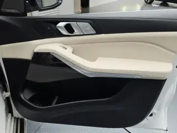 2022 BMW X7 с пробегом 43 852 км