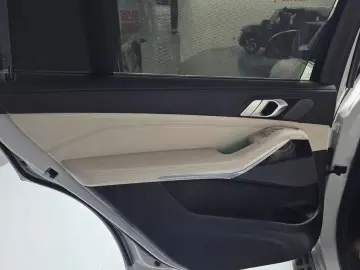 2022 BMW X7 с пробегом 43 852 км