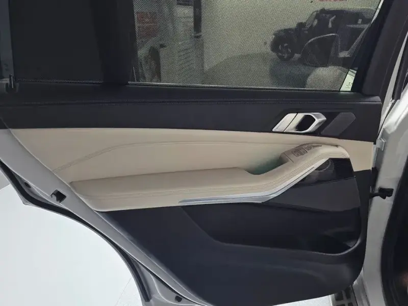 2022 BMW X7 с пробегом 43 852 км