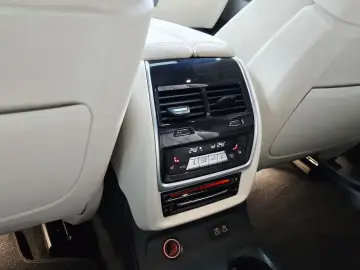 2022 BMW X7 с пробегом 43 852 км