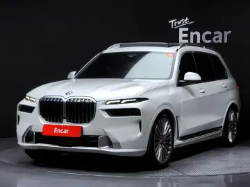 2023 BMW X7 с пробегом 52 613 км