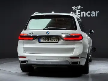 2023 BMW X7 с пробегом 52 613 км