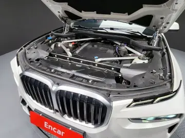 2023 BMW X7 с пробегом 52 613 км
