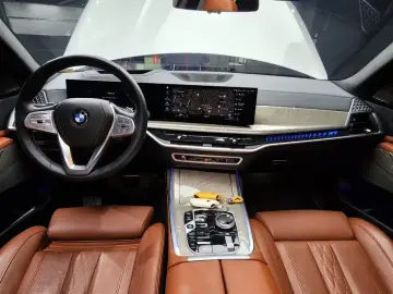 2023 BMW X7 с пробегом 52 613 км