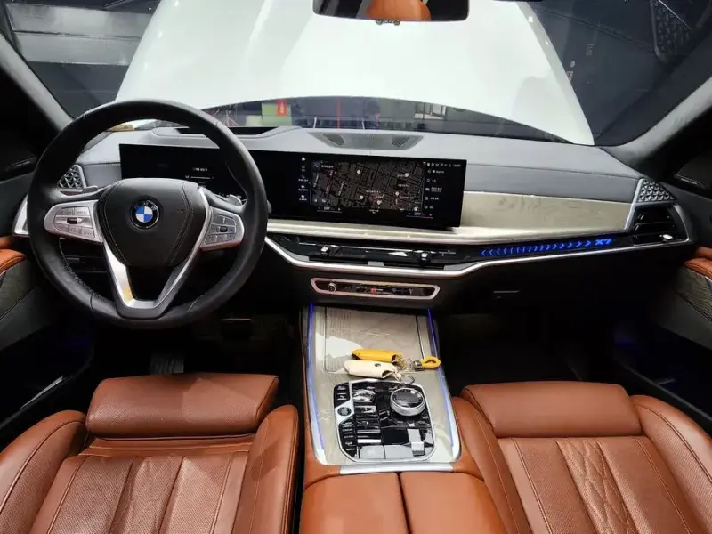 2023 BMW X7 с пробегом 52 613 км