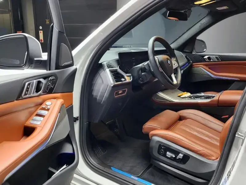2023 BMW X7 с пробегом 52 613 км