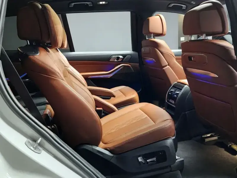 2023 BMW X7 с пробегом 52 613 км