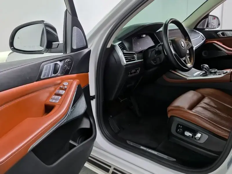 2021 BMW X7 с пробегом 66 682 км
