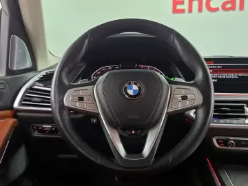 2021 BMW X7 с пробегом 66 682 км
