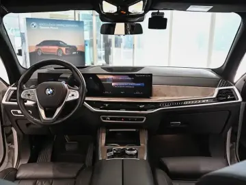 2023 BMW X7 с пробегом 86 411 км
