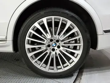 2021 BMW X7 с пробегом 66 682 км