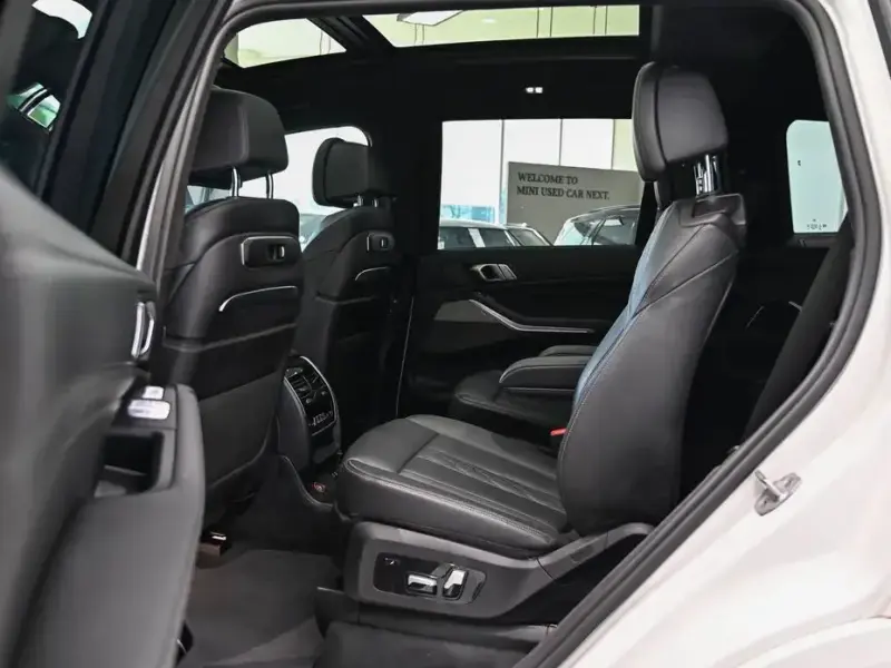 2023 BMW X7 с пробегом 86 411 км