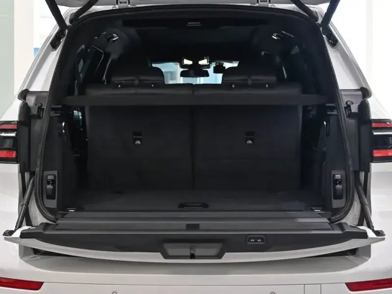 2023 BMW X7 с пробегом 86 411 км