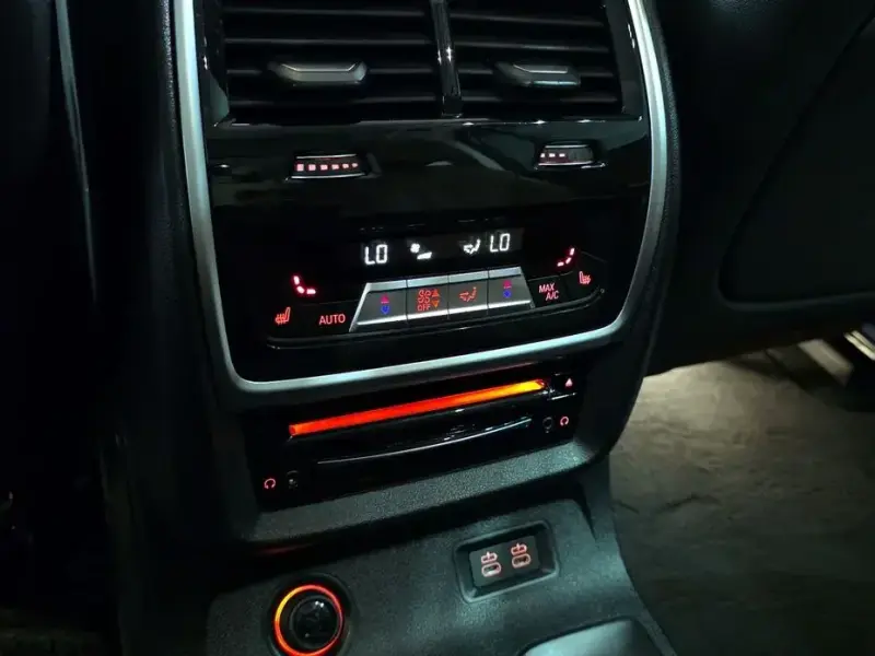 2021 BMW X7 с пробегом 66 682 км